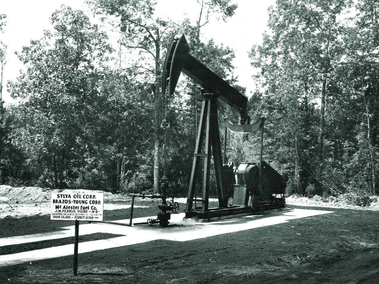 Land oil rig in Mexico